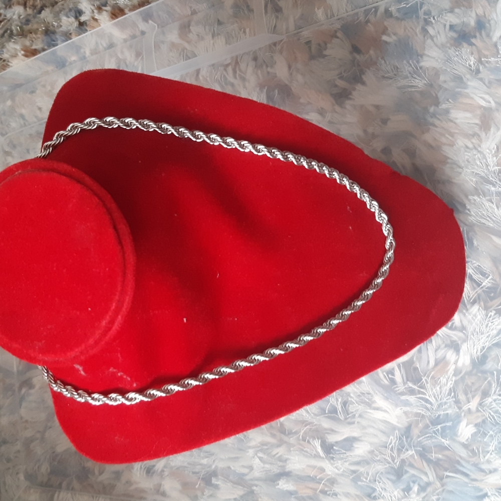 Necklaces - Picture 2 of 2